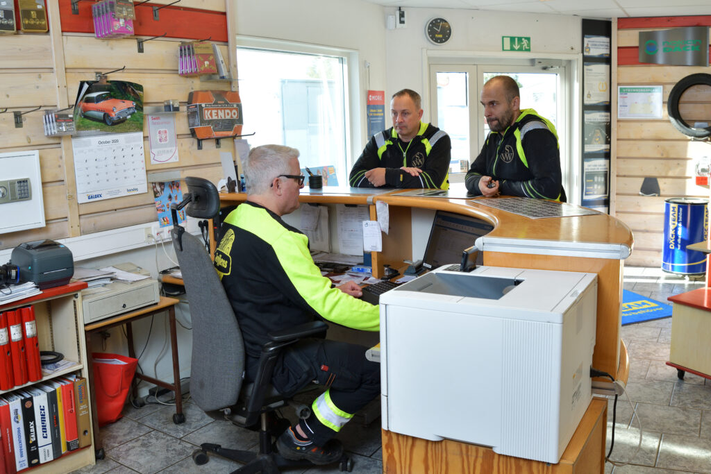Däckförsäljning hos Jojjens Däckservice i Göteborg